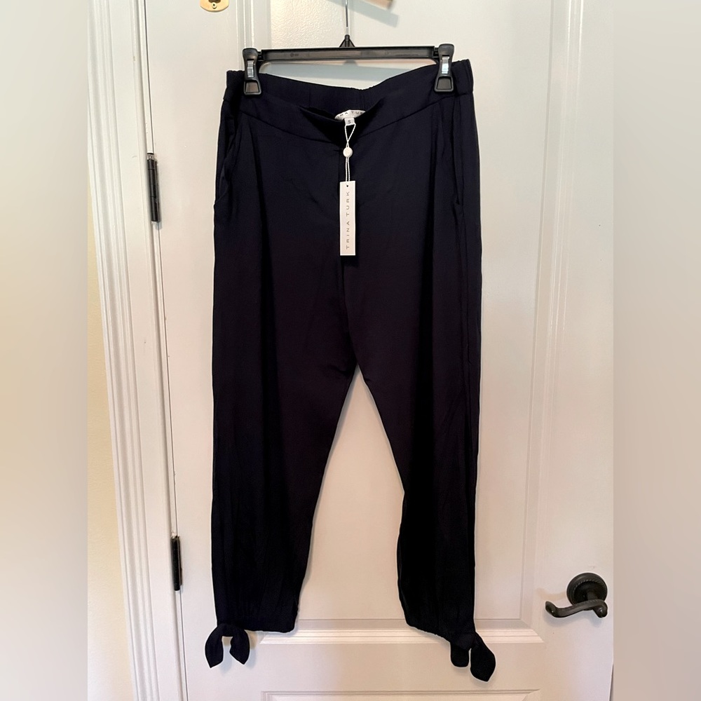Trina Turk Arlina Jogger Pants with now detail NWT